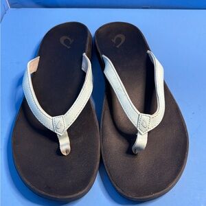 Olukai Ohana Light Blue Bkack Flip Flop Sandals Women's 9 VGUC